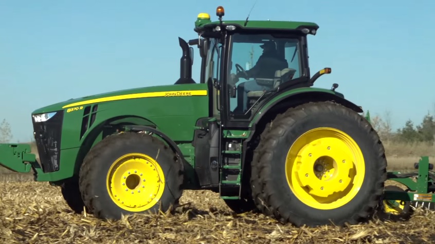 Die e23™- und e18™-Getriebe von John Deere sind beide mit der Funktion 