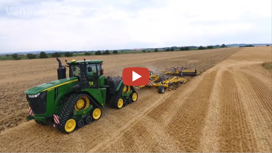 Big Tractors at work........... 3x TRACK TRACTOR JD RX 620, Case