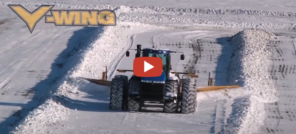 Schneeräumung mit dem VWing Ditcher und New Holland Traktor