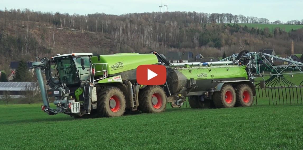 G Rreste Ausbringen Mit Einem Claas Xerion Saddle Trac Mit